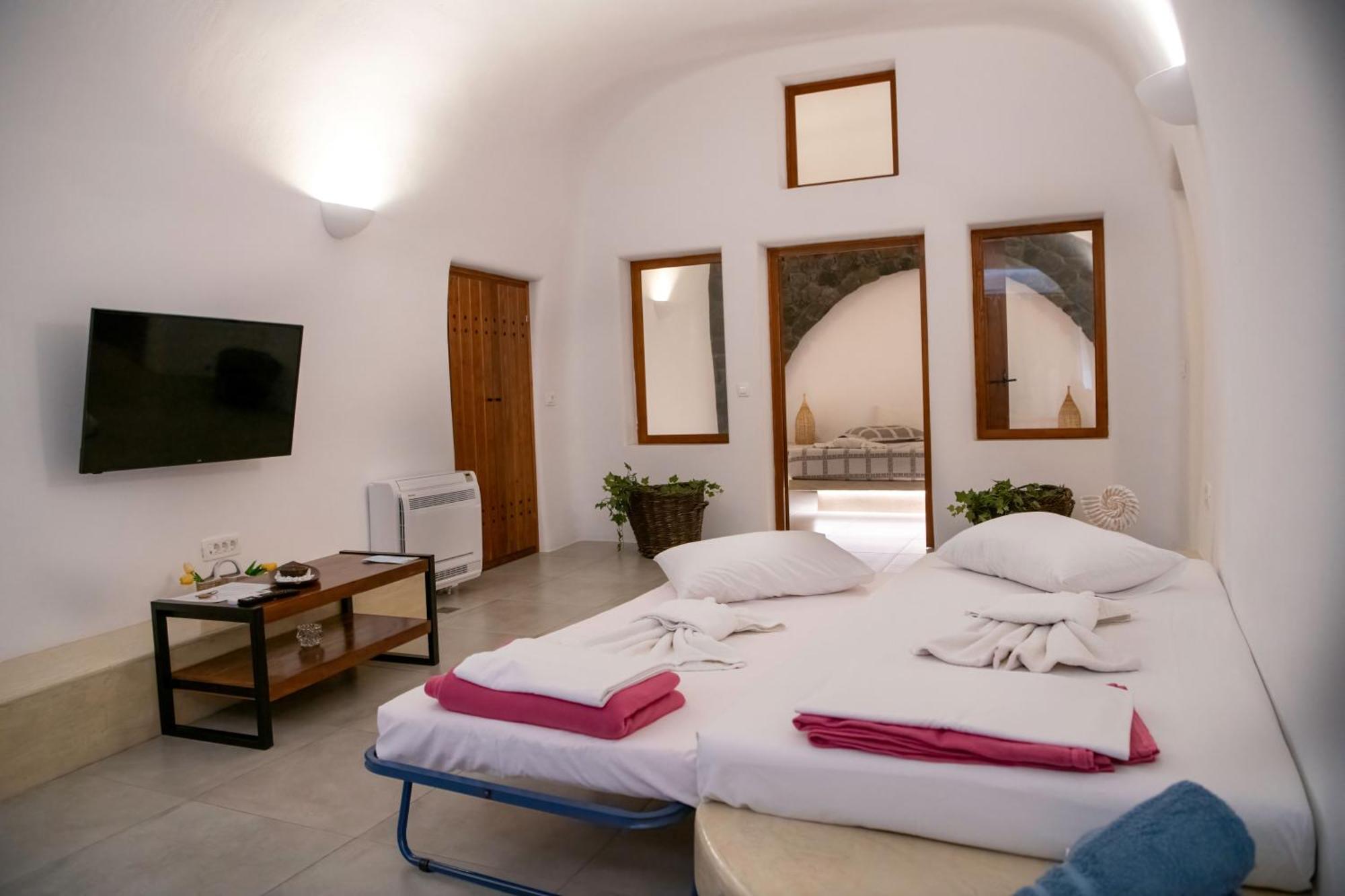 Luxe Efis Home Sea View 4 Villas & 4 Prive Jacuzzi إيميروفيغلي المظهر الخارجي الصورة