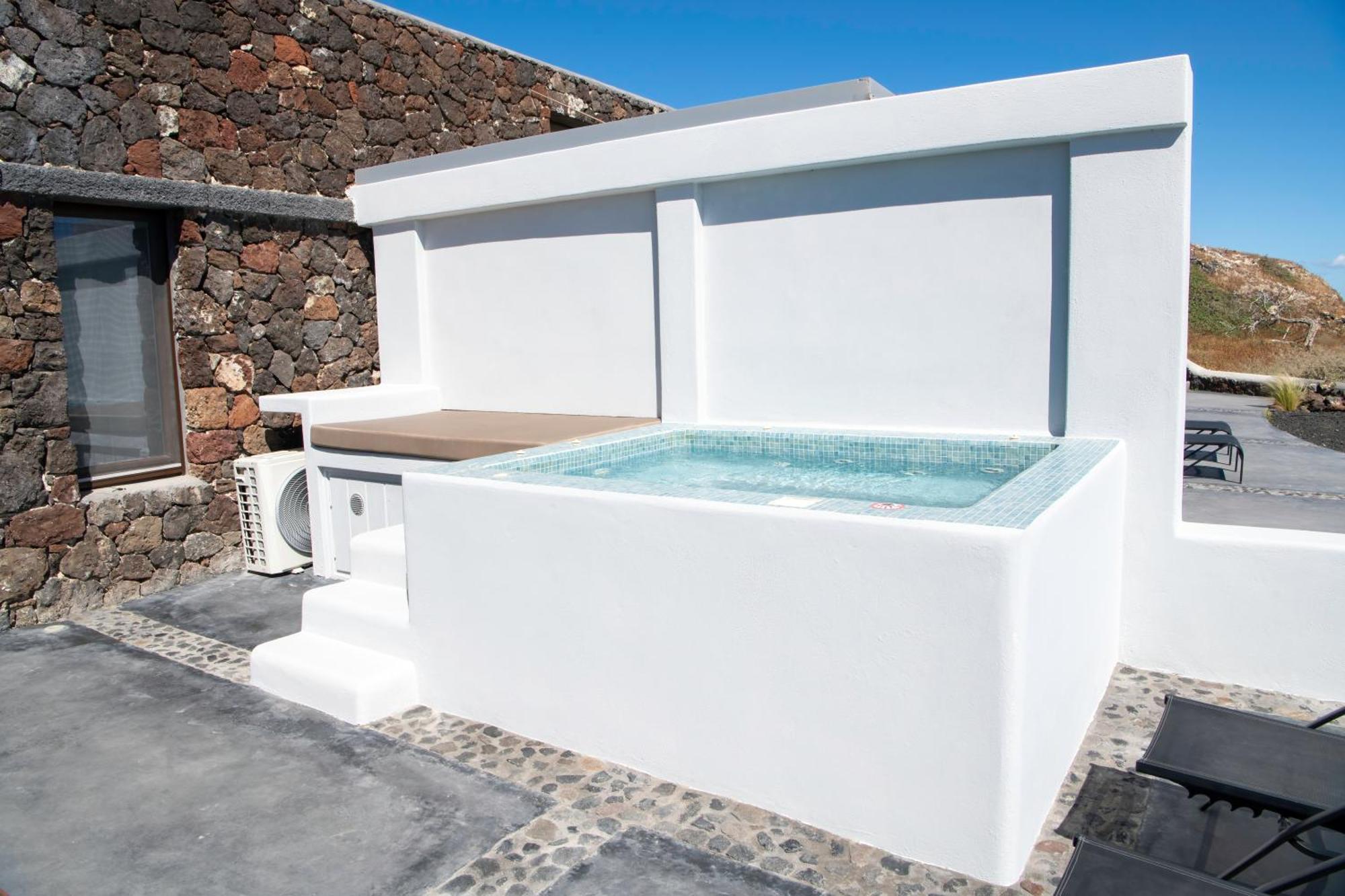 Luxe Efis Home Sea View 4 Villas & 4 Prive Jacuzzi إيميروفيغلي المظهر الخارجي الصورة